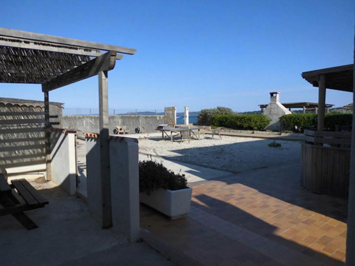 Appartements Acces Prive Plage De La Bergerie 耶尔 外观 照片